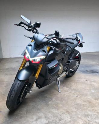 Ducati Streetfighter V4S  - 11.000km PARI AL NUOVO