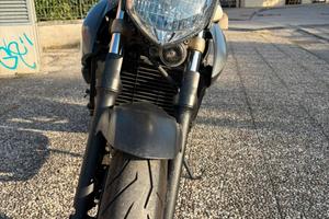 Yamaha XJ6 (2010) - 29.000 km - Scarico LeoVince