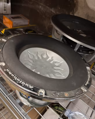 subwoofer audiobahn