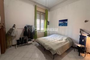 Stanza - Camera a Milano 3 locali