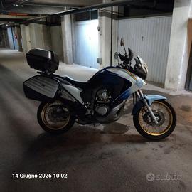 Honda Transalp 700