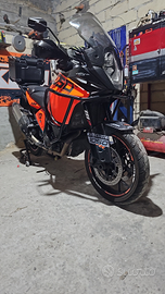 KTM 1050 adventure
