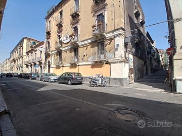 Palazzetto indipendente 200mq da ristrutturare