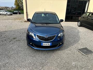 Lancia Ypsilon 1.0 FireFly 5 porte S&S Hybrid Plat