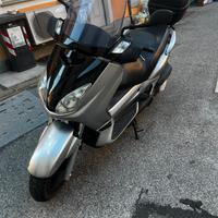 Yamaha Xmax 250