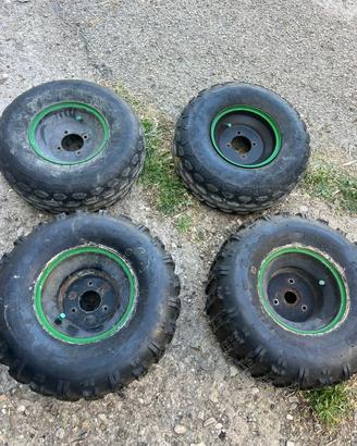 4 gomme per quad