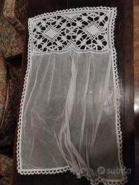 tenda singola in tulle e tombolo