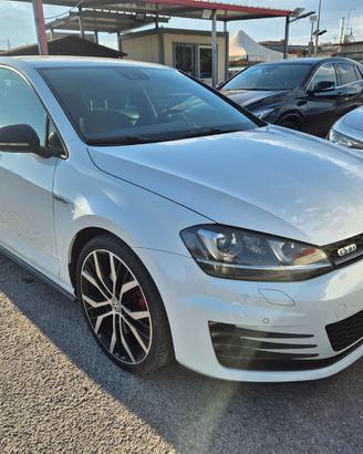 VOLKSWAGEN Golf GTD 2.0 TDI 5p. BMT