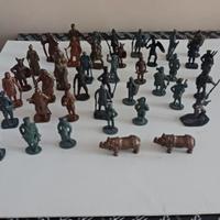 collezione  40 soldatini  Kinder anno 70/80