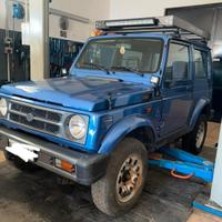 Suzuki Samurai 