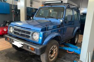 Suzuki Samurai 