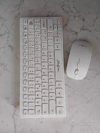 Tastiera e mouse TekOne, wireless per tablet