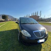 Lancia Musa 1.4 – Pezzi o spostamenti brevi