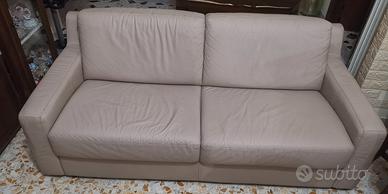 2 DIVANI POLTRONESOFA'