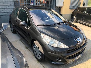 Peugeot 207 neopatentati