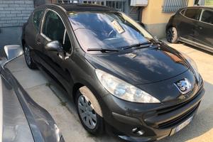 Peugeot 207 neopatentati
