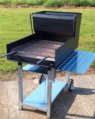 Barbecue artigianale in ferro