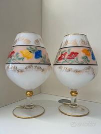 COPPIA DI VASI IN VETRO OPALINO DECORATI A MANO