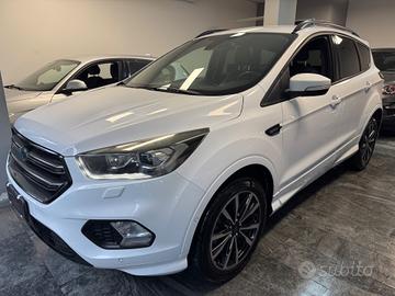 Ford Kuga 1.5 TDCI 120 CV S&S 2WD ST-Line