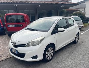 Toyota Yaris 1.0 5 porte Active