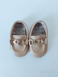 Mocassini eleganti beige per neonati River Island