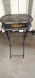 Tavolino laccato ,fine 800