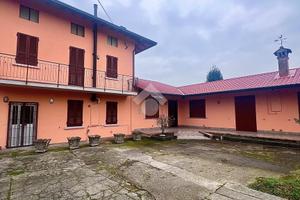 BIFAMILIARE A MORENGO