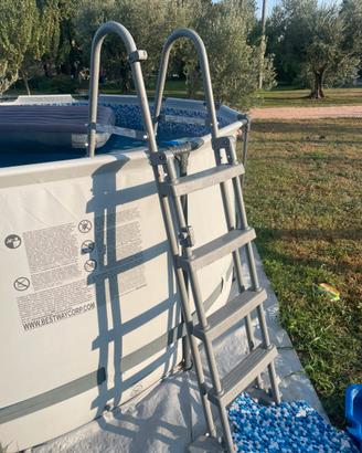Scala piscina  bestway