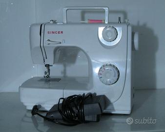 Macchina per cucire tutta funzionante SINGER 8280