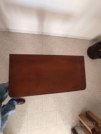 Tavolo in legno arte povera