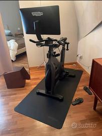 bicicletta da spinning Technogym