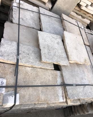 Basole antiche rustiche
