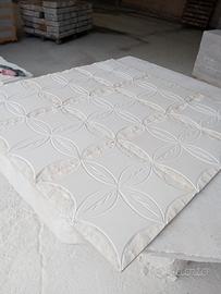 rivestimento in pietra intarsiato a mano