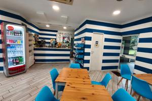 Bar con ristorante