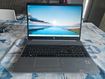 HP 250 G8. i7 10 GENERAZIONE OFFICE IN OMAGGIO 
