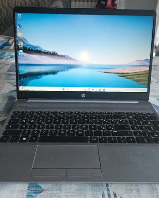 HP 250 G8. i7 10 GENERAZIONE OFFICE IN OMAGGIO 