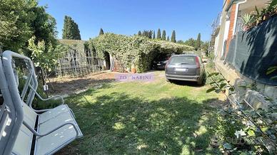 Appartamento di 190 m² con più di 5 locali e box a