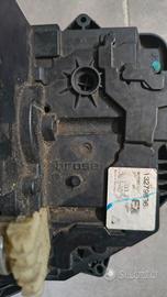 serratura posteriore sinistra Opel Meriva B