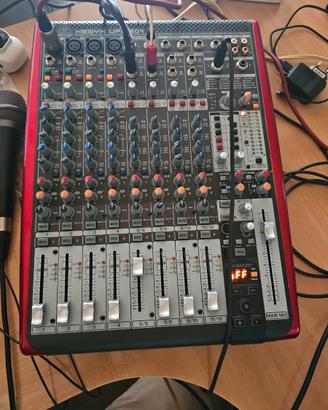 Mixer Behringer UFX1204 12 canali