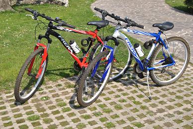 MOUNTAIN BIKE  ROSSA