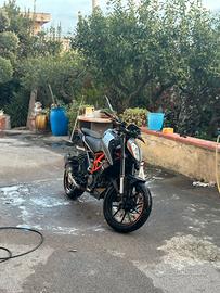 Ktm duke 125