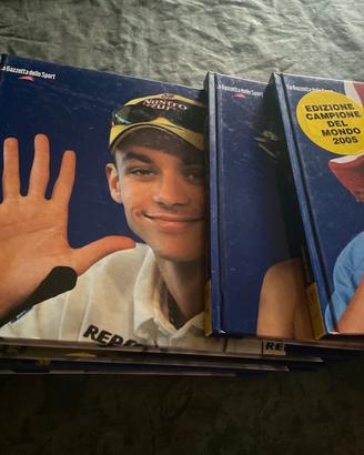 Raccolta di libri su Valentino Rossi