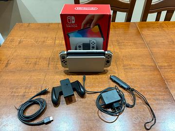 Nintendo Switch OLED Bianca – Come Nuova