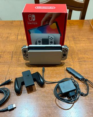 Nintendo Switch OLED Bianca – Come Nuova