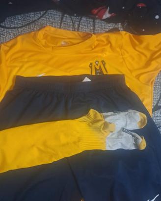 kit calcio magnitudo