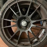 OZ Ultraleggera con pneumatici
