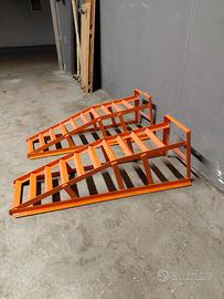 Due Rampe sollevamento auto professionali