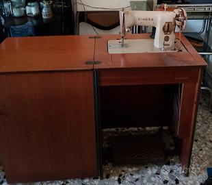 Macchina SINGER anni cinquanta