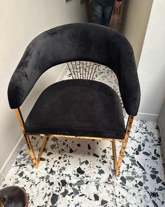 Sedia a poltrona disponibile nera o blu