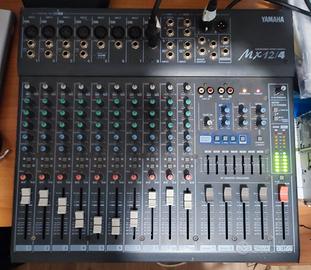 Mixer Yamaha MX 12 4